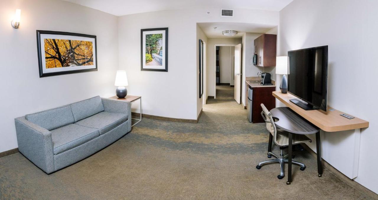 Holiday Inn Hotel & Suites Stockbridge-Atlanta I-75 By Ihg Extérieur photo