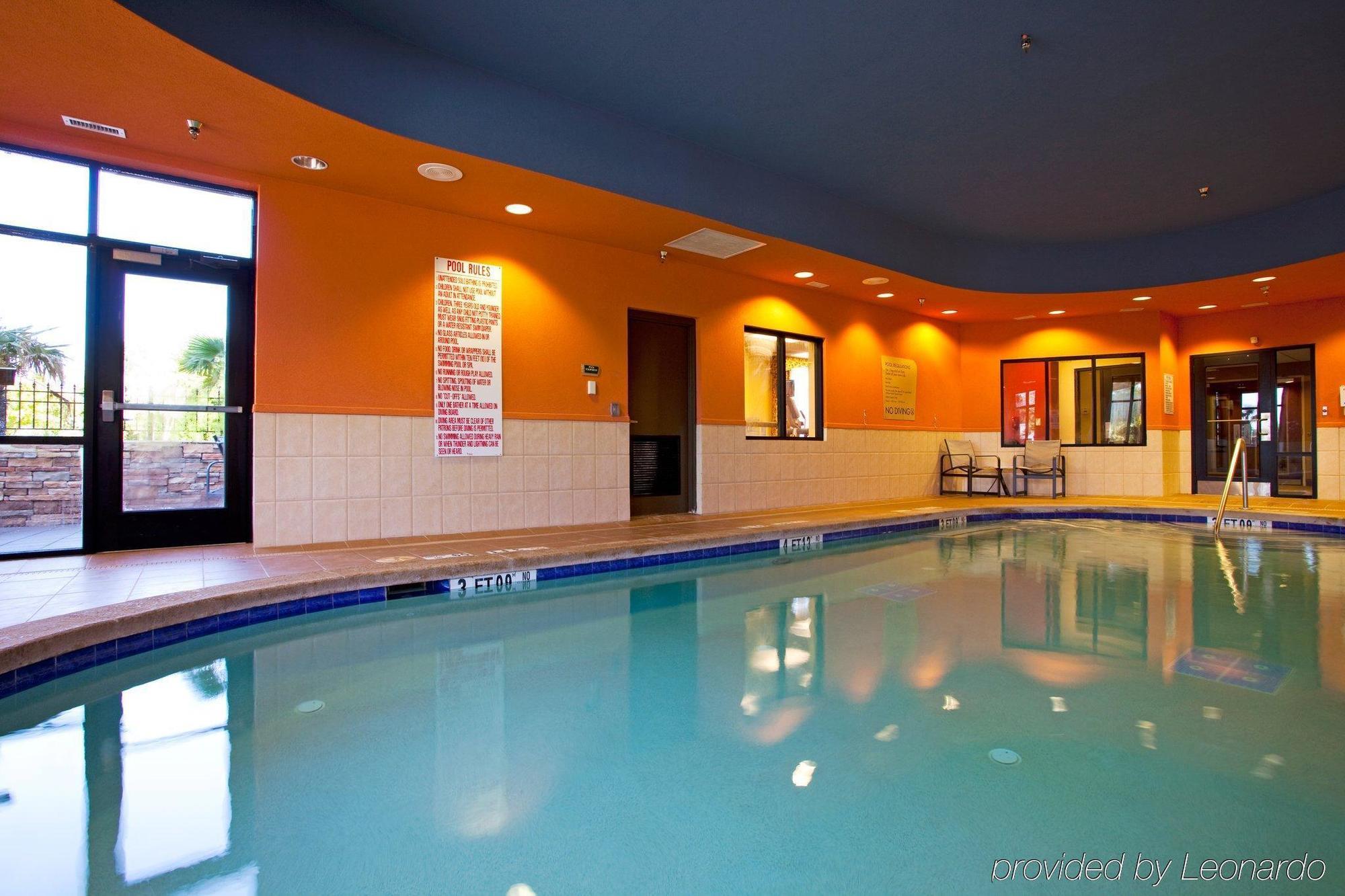 Holiday Inn Hotel & Suites Stockbridge-Atlanta I-75 By Ihg Extérieur photo